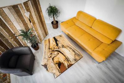 BRATISLAVA - KONFERENČNÝ STÔL