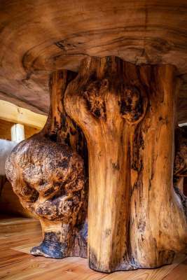 ČAVOJ - JEDÁLENSKÝ STÔL 