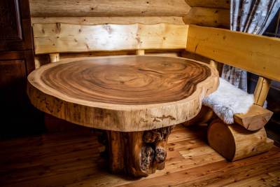 ČAVOJ - JEDÁLENSKÝ STÔL 