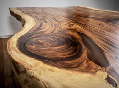 HLOHOVEC - KONFERENČNÝ STÔL