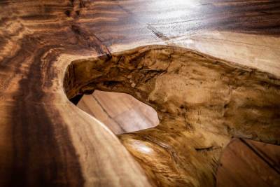 HLOHOVEC - KONFERENČNÝ STÔL