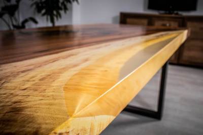 PIEŠŤANY - PRACOVNÝ STÔL