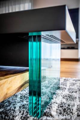 RUSOVCE - KONFERENČNÝ STÔL