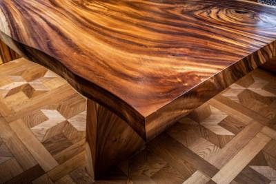 TRENČIANSKE JASTRABIE - JEDÁLENSKÝ STÔL